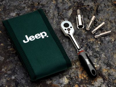 Jeep 82214166AB TOOL SET