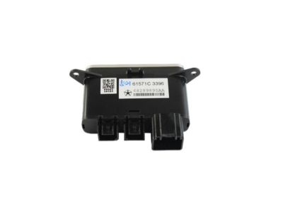 Jeep 68141322AA MEDIA CENTER Hub SD USB Port Auxiliary