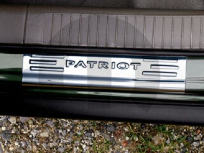 Jeep 82209619 SILL KIT Door Entry