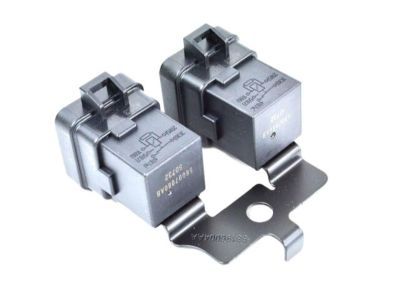 Jeep 68196004AA RELAY AND BRACKET Double Relay